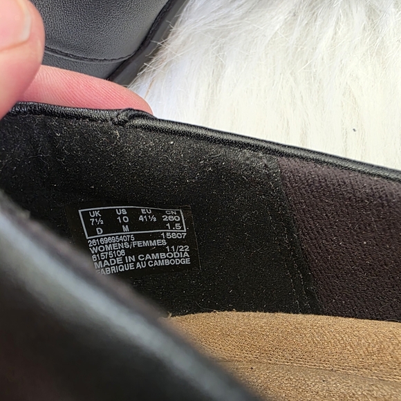 Clarks Genuine Leather Comfort Plus Black Heels Size 10 - Picture 4 of 5